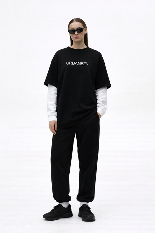 Streetwear oversized t-shirt India with contrast sleeves by Urbanezy India