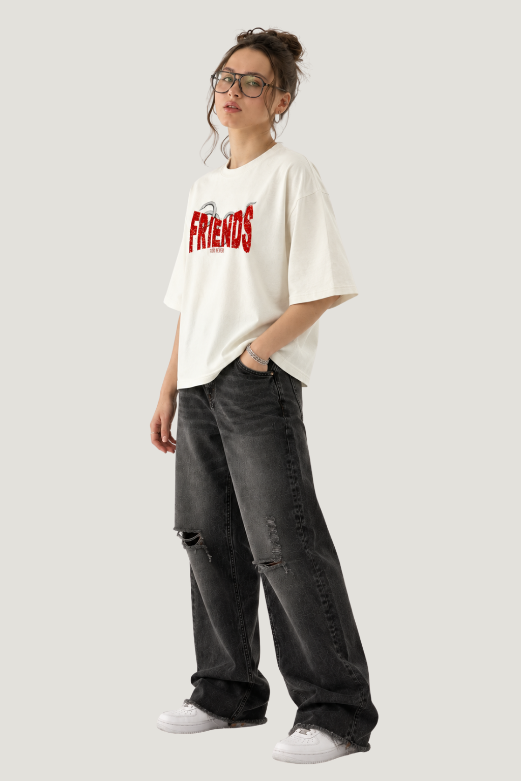 Never Friends Boxy T-shirt