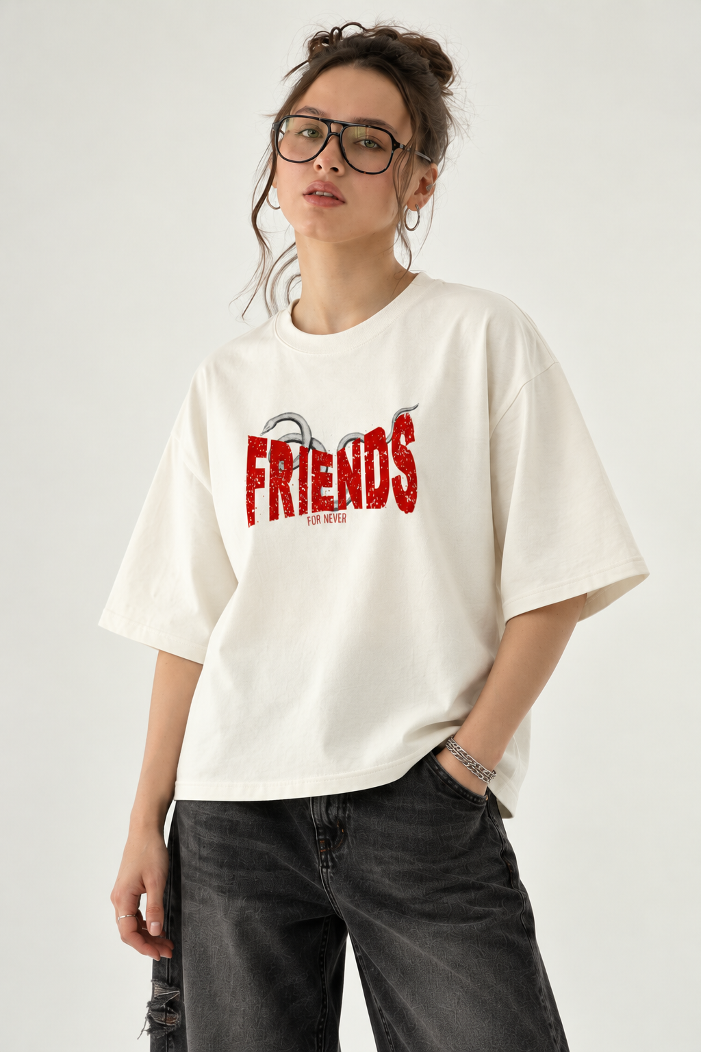 Never Friends Boxy T-shirt