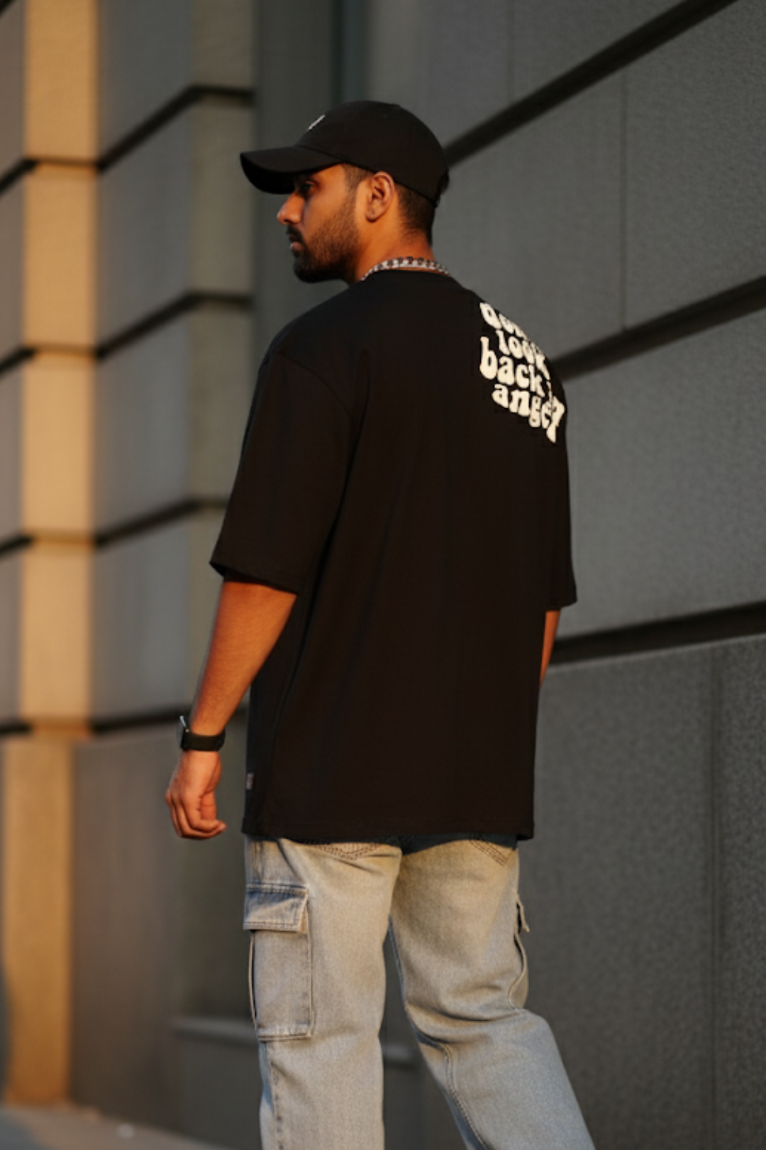 Don't look back oversize t-shirt- Unisex