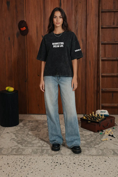 Black Manifesting Dream Oversize t-shir for Women