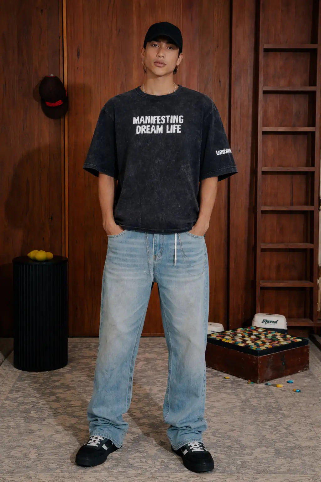 Black Manifesting Dream Oversize t-shir for Men